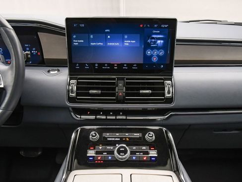 Used 2024 Lincoln Navigator L Black Label image 43