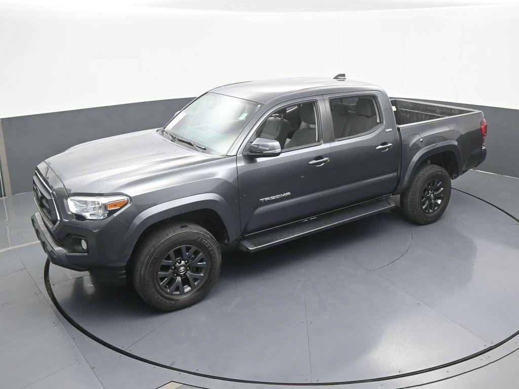 Used 2022 Toyota Tacoma SR5 w/ Technology Package RWD image 48