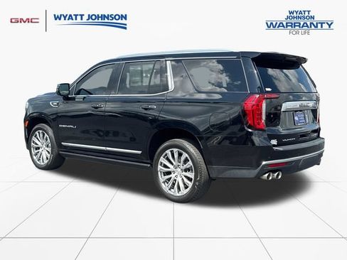 Used 2022 GMC Yukon Denali AWD/4WD image 3