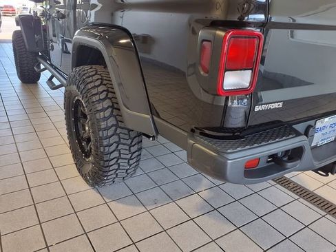 Used 2023 Jeep Gladiator Sport AWD/4WD image 29