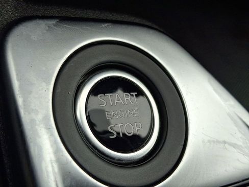 Used 2025 Nissan Sentra SV FWD image 23
