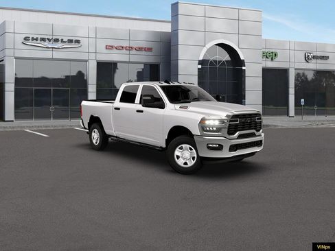 New 2026 RAM 2500 Tradesman AWD/4WD image 34