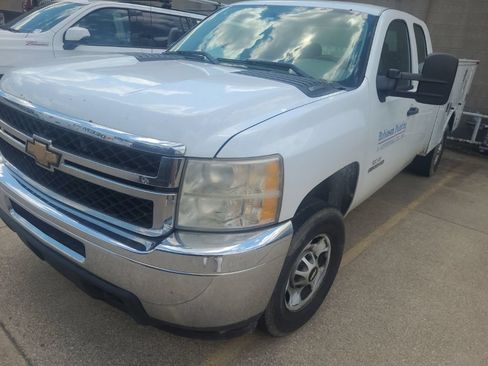 Used 2011 Chevrolet Silverado 2500 W/T RWD image 1