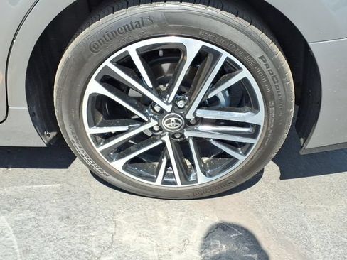 Used 2025 Toyota Camry XLE AWD/4WD image 13