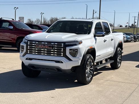 New 2026 GMC Canyon Denali image 7