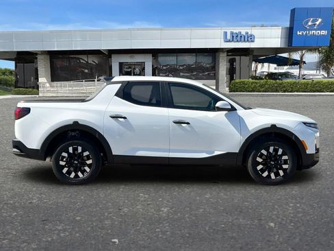 New 2026 Hyundai Santa Cruz SE FWD image 8