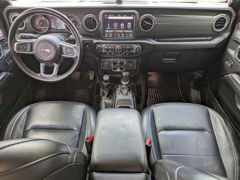 Used 2021 Jeep Wrangler Unlimited Sahara AWD/4WD image 15