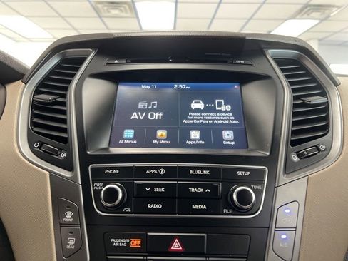 Used 2017 Hyundai Santa Fe Sport FWD image 24