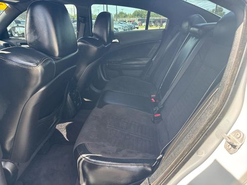 Used 2017 Dodge Charger R/T RWD image 13