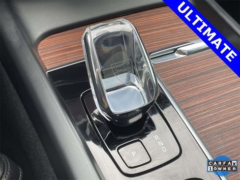 Used 2023 Volvo XC60 B5 Ultimate image 27