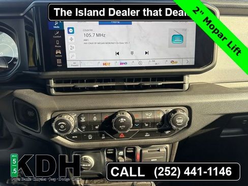 New 2025 Jeep Gladiator Sport AWD/4WD image 18