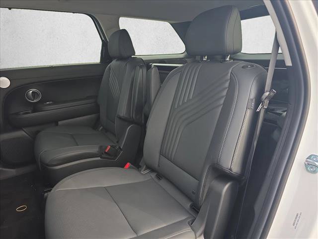 New 2027 Hyundai Palisade SEL Premium FWD image 16