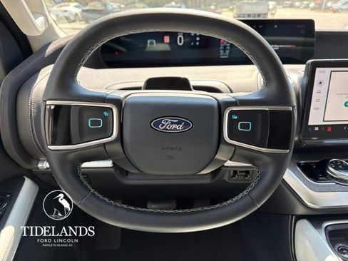 New 2026 Ford Expedition Platinum w/ Platinum Ultimate Package image 17