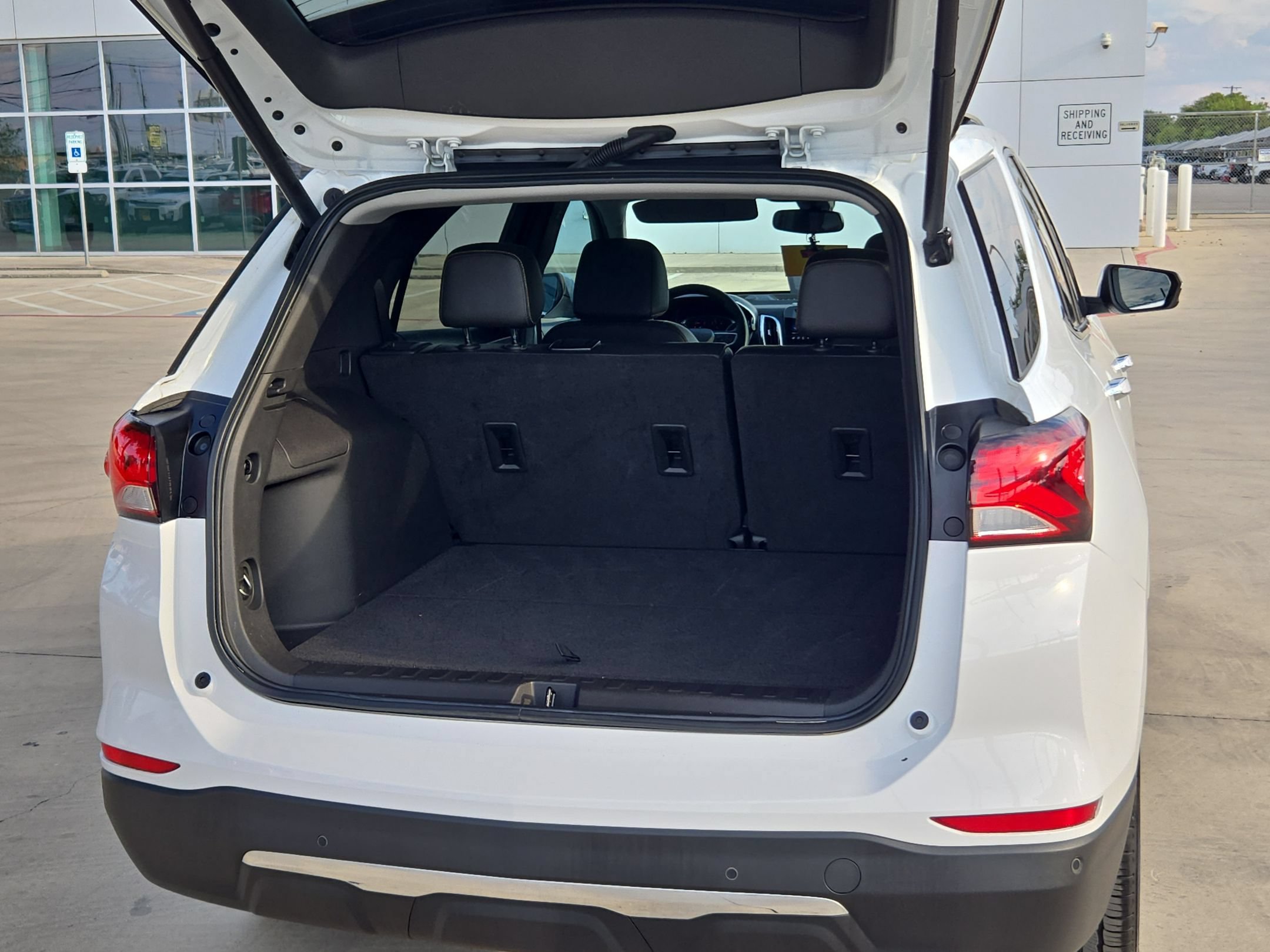 Certified 2022 Chevrolet Equinox Premier FWD image 23