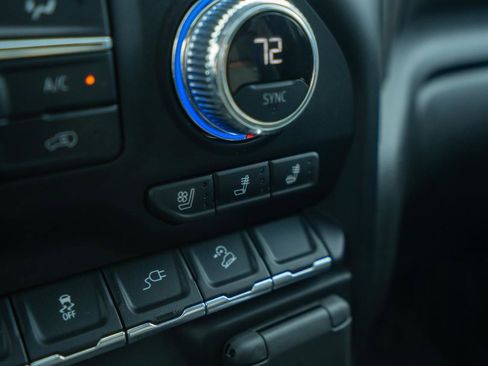 Used 2021 GMC Sierra 2500 AT4 w/ AT4 Preferred Package image 29