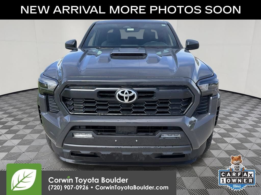 Used 2025 Toyota Tacoma TRD Sport AWD/4WD image 2