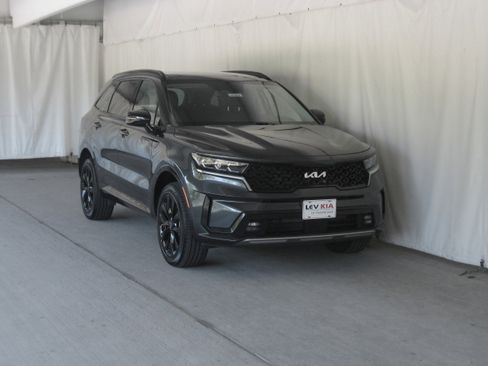 Used 2023 Kia Sorento SX image 1