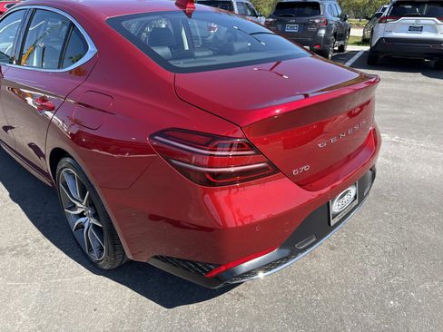 Used 2022 Genesis G70 2.0T w/ Prestige Package image 9