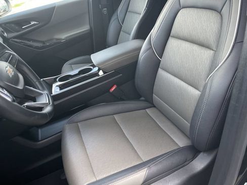 Used 2025 Chevrolet Equinox LT w/ Convenience Package II AWD/4WD image 11