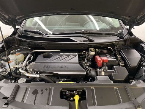 Used 2025 Nissan Rogue SV AWD/4WD image 11