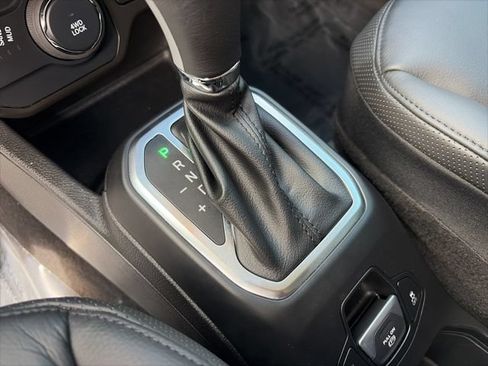 Used 2023 Jeep Renegade Limited AWD/4WD image 13