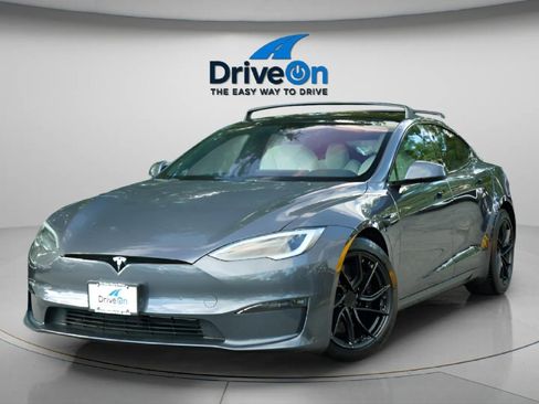 Used 2021 Tesla Model S Plaid image 8