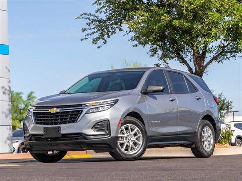 Certified 2024 Chevrolet Equinox LS w/ LS Convenience Package image 1
