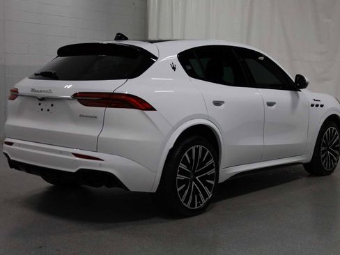 Used 2023 Maserati Grecale Modena image 9