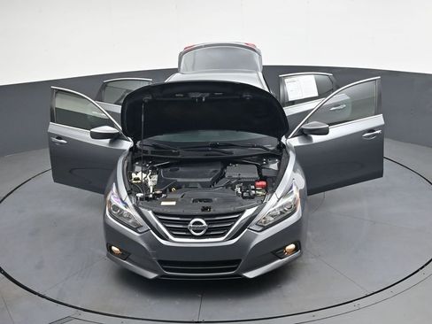 Used 2017 Nissan Altima 2.5 SR FWD image 46