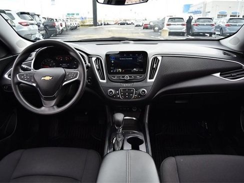 Used 2024 Chevrolet Malibu LT image 7