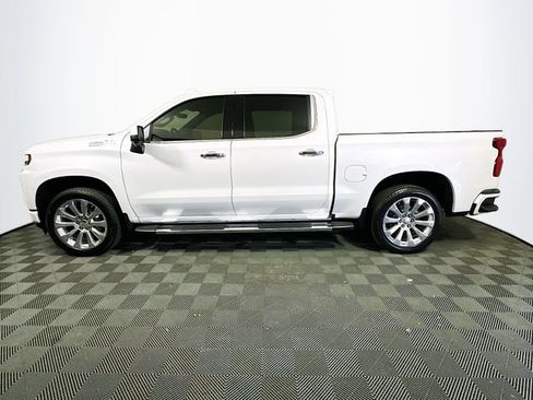 Used 2022 Chevrolet Silverado 1500 High Country w/ Technology Package image 5