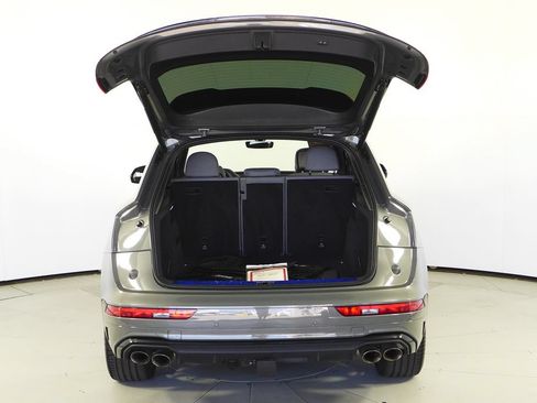 Used 2023 Audi SQ5 Premium Plus w/ Premium Plus Package AWD/4WD image 10