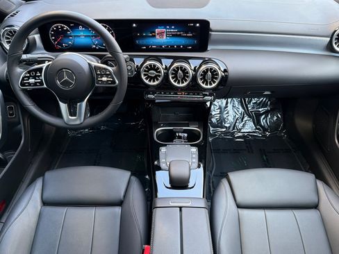 Used 2023 Mercedes-Benz CLA 250 image 12