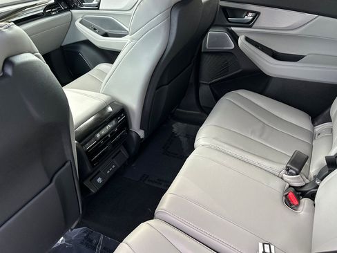 New 2026 Acura MDX w/ Technology Package image 14