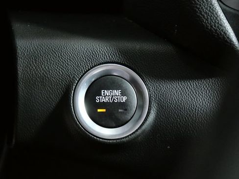 Used 2024 GMC Terrain SLT AWD/4WD image 24