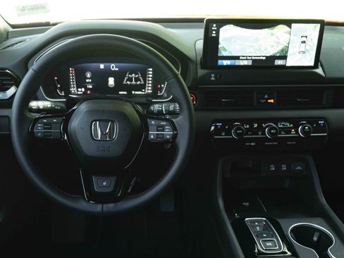 Used 2026 Honda Pilot Black Edition image 20