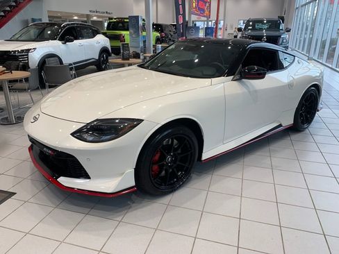 New 2026 Nissan Z NISMO w/ Floor Mat Package RWD image 1