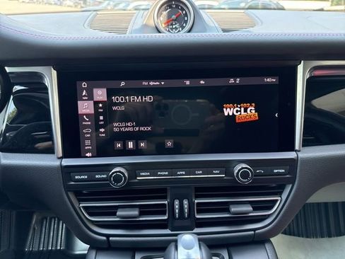 Used 2021 Porsche Macan image 15