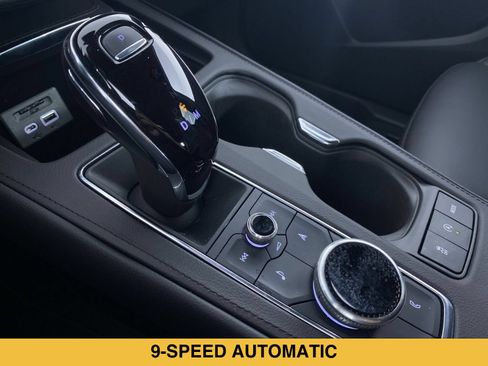 Certified 2023 Cadillac XT4 Sport AWD/4WD image 7