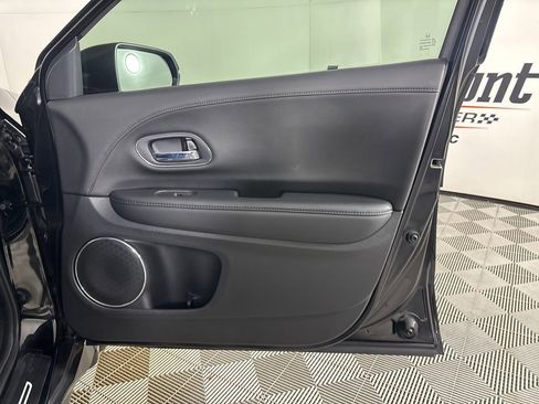 Used 2022 Honda HR-V EX-L image 26