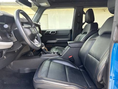 Used 2023 Ford Bronco Badlands AWD/4WD image 2