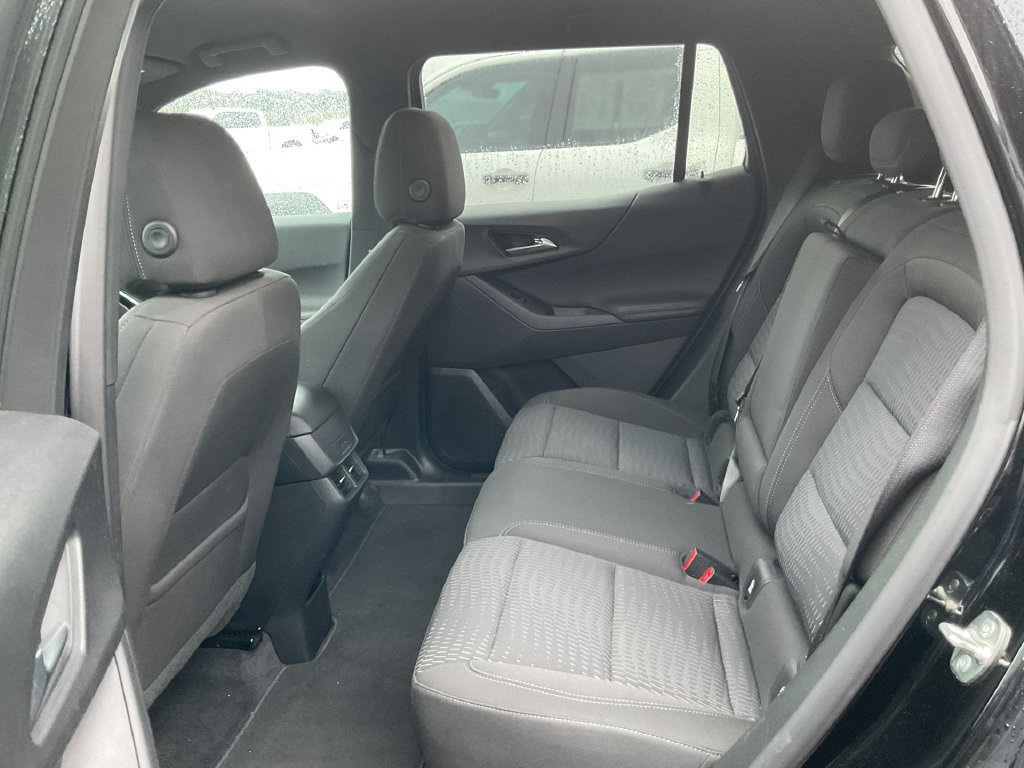 Used 2026 Chevrolet Equinox LT AWD/4WD image 17