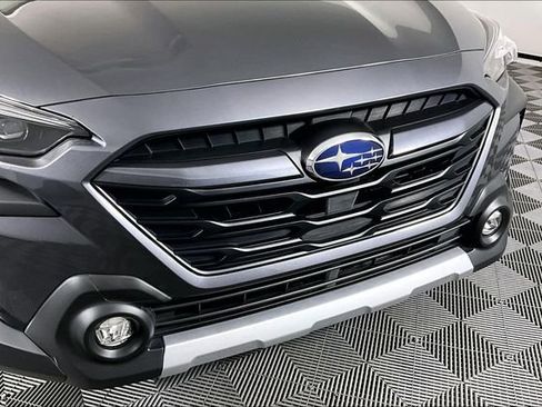 Used 2025 Subaru Outback Limited AWD/4WD image 31
