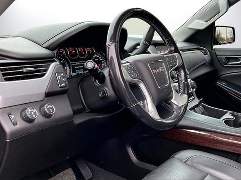 Used 2019 GMC Yukon SLT image 19