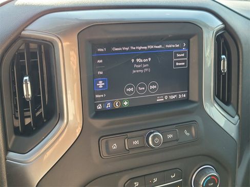 Certified 2025 Chevrolet Silverado 1500 Custom w/ LPO, Dark Essentials Package image 24