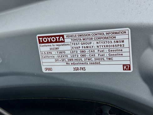 Used 2022 Toyota Highlander XLE FWD image 22