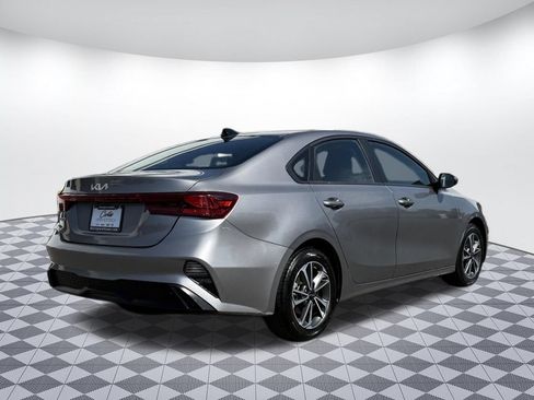 Used 2024 Kia Forte LXS FWD image 7