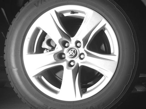 Used 2025 Toyota Highlander LE image 12