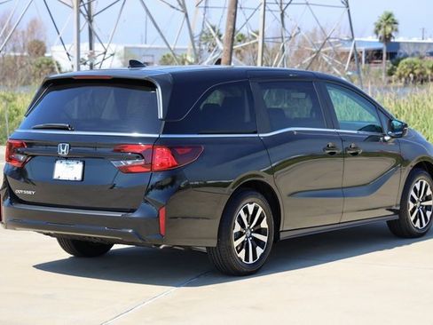 New 2026 Honda Odyssey EX-L image 8