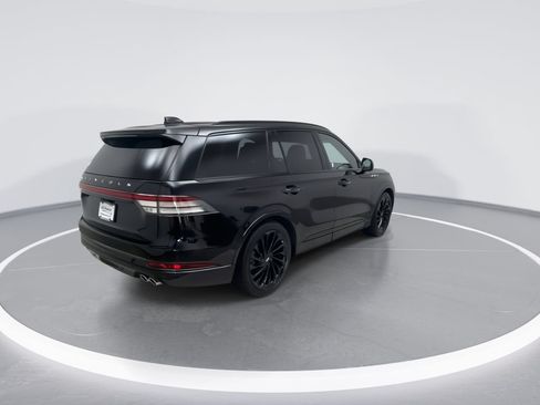 Used 2025 Lincoln Aviator Reserve w/ Equipment Group 201A AWD/4WD image 8